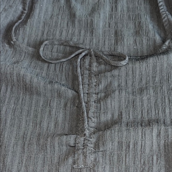 Elegant Black Women's Top (Cropped/Shorter) - Picture 2 of 3